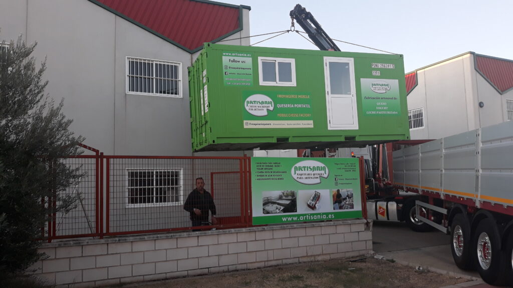 🧱 Cómo montar una quesería artesanal en módulos (contenedor + caseta)